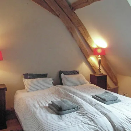 펜션 Castle In Near Forest And River *