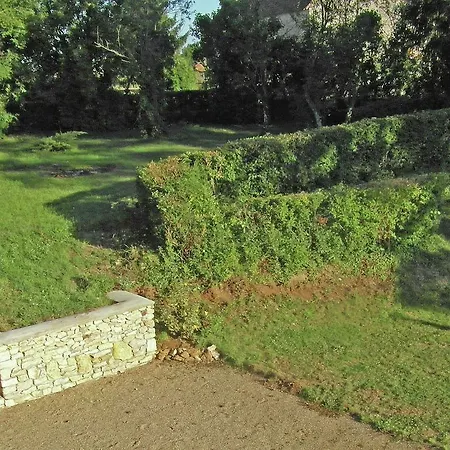 Holiday home Ch Teau In Auvergne With River And Terrace *