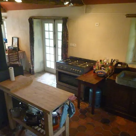 Ch Teau In Auvergne With River And Terrace Holiday home Le Veurdre